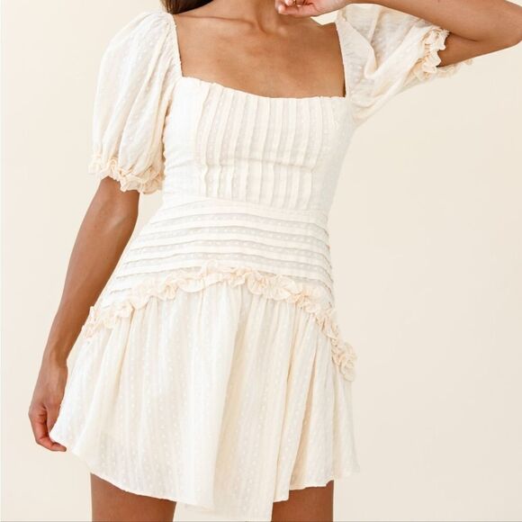 Saint + secrets  - Picture 7 of 16